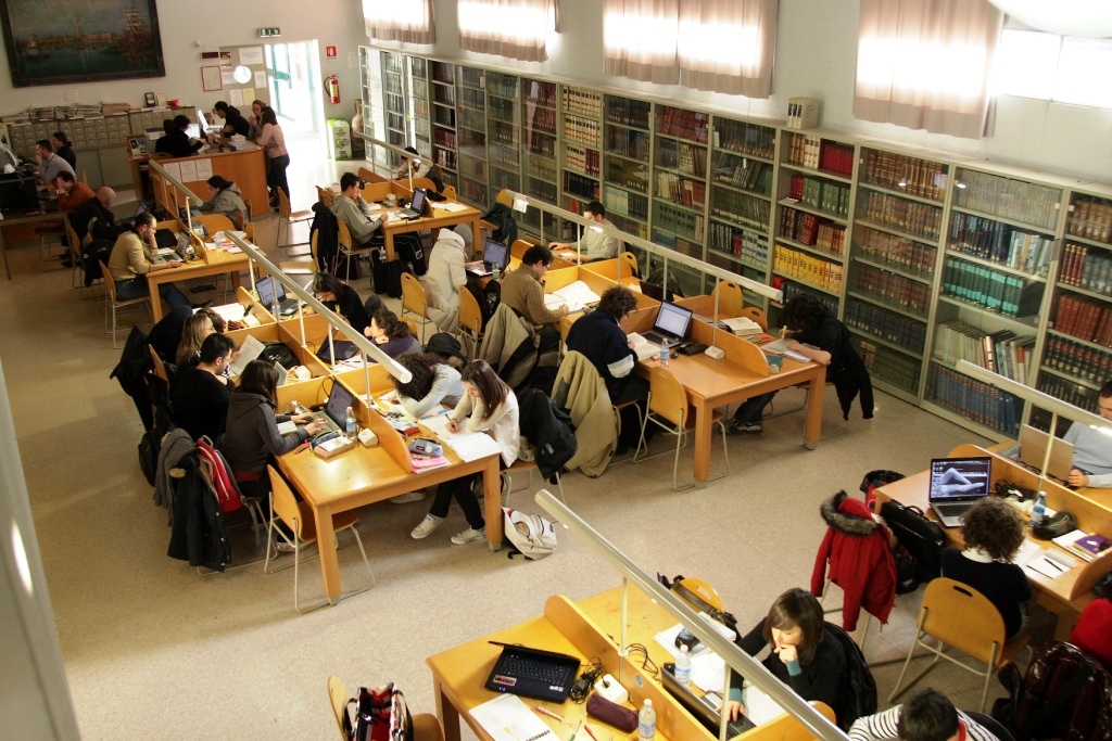 Biblioteca Zavatti