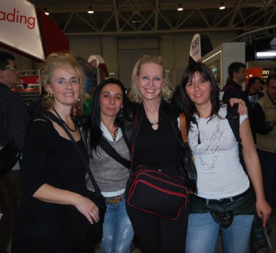 gruppo donne web.jpg