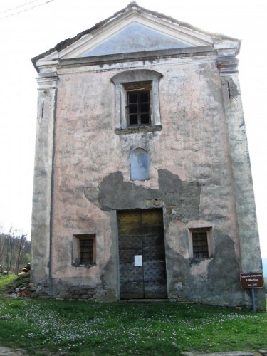 Pezzolo Valle Uzzone - Pezzolo Valle Uzzone - La cappella campestre di San Martino Pezzolo Valle Uzzone - Pezzolo Valle Uzzone - La cappella campestre di San Martino