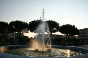 fontana al tramonto