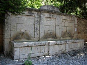 Antica fonte montana