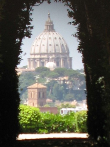 Roma - Dal buco della serratura.....