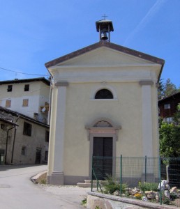 Chiesetta in località Bernardi a Montagnaga di Pinè