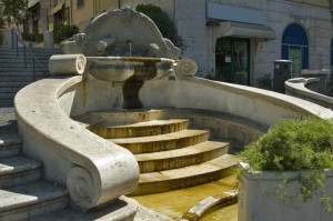 fontana sulla via Appia