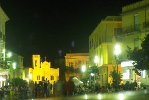 Chiesa nella piazza di Pizzo