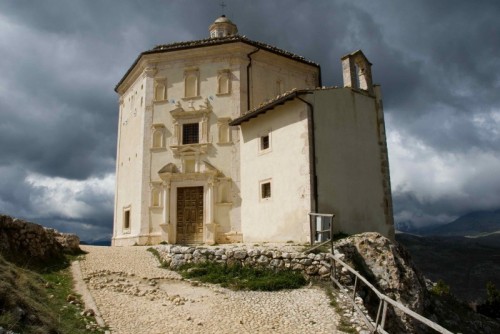 Calascio - S.M. della Pietà a Rocca Calascio Calascio - S.M. della Pietà a Rocca Calascio