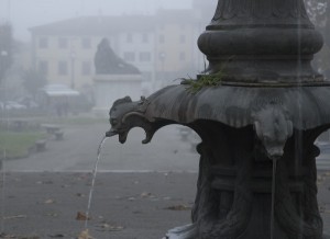 fontana in autunno