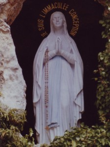 Madonna di Lourdes presso la Chiesa dell’Annunziata