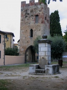 Fontana alla Torre delle quattro porte