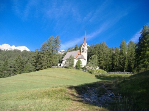 Vigo di Fassa - La Chiesa sul colle