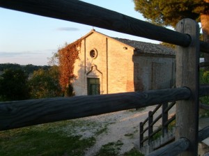 Chiesa dietro lo steccato