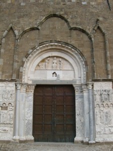 Portale del monastero di S. Giovanni in venere