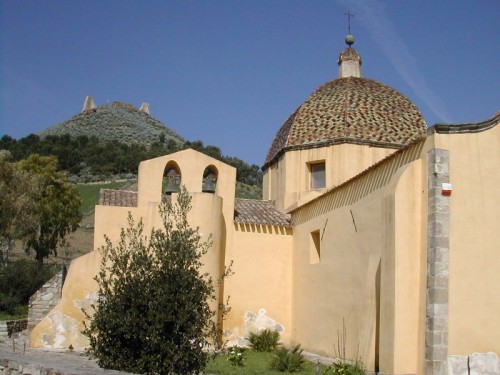 Las Plassas - Chiesa di Santa Maria Maddalena(retro) Las Plassas - Chiesa di Santa Maria Maddalena(retro)