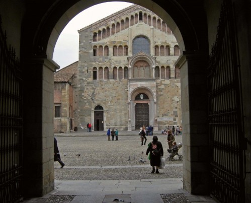 Parma - In attesa di vedere la cupola del Correggio