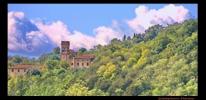 La piccola chiesetta lassu’ sul colle