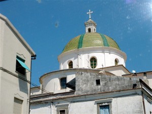 Dal Defender spunta una cupola dorata