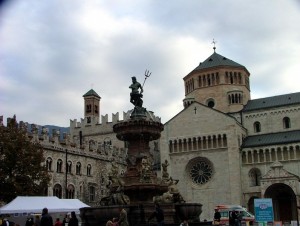 Al cospetto del Duomo
