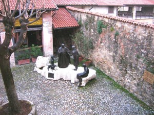 Cortile della casa natale di papa Giovanni XXIII