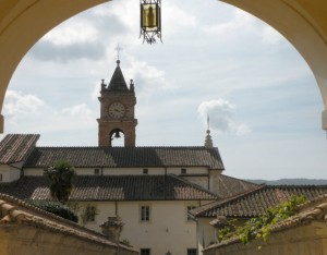 Campanile e certosa