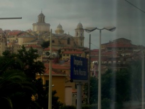 CHIESA DI PORTO MAURIZIO VISTA DAL TRENO