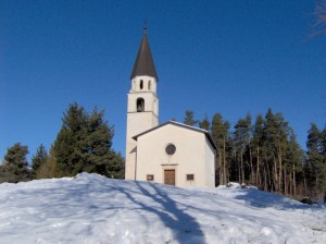 Chiesa di Vigo (inverno)