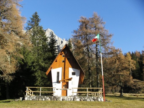 La Valle Agordina - Chiesetta alpina al Passo Duran