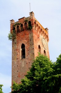 Campanile Duomo  alias Torre di Matilde