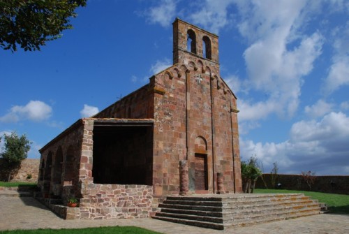 Oschiri - La quiete delle chiese di campagna Oschiri - La quiete delle chiese di campagna