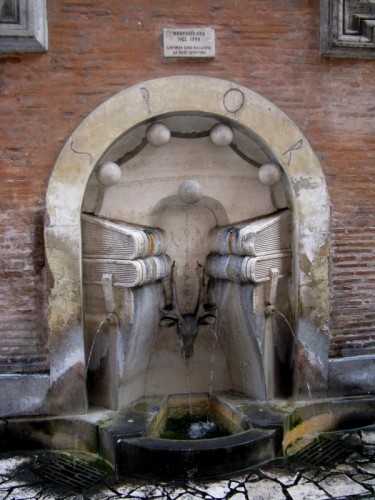 Roma - fontana della sapienza.