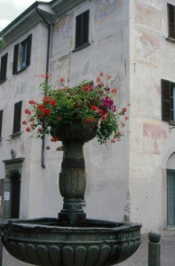 Fontana in pietra ollare a Chiavenna
