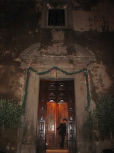 Chiesa di Santa Croce, il portale