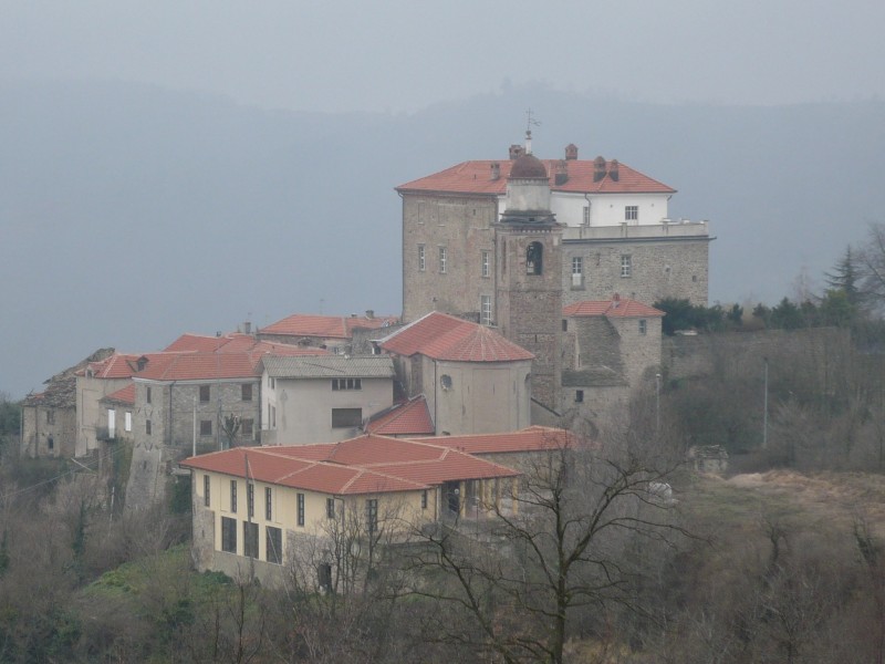 ''castello di Gorrino'' - Pezzolo Valle Uzzone
