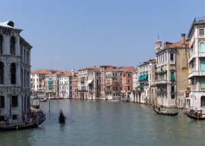 Dietro il canale….un campanile