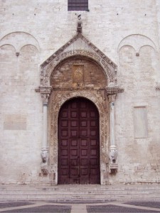 Basilica di San Nicola…portale principale