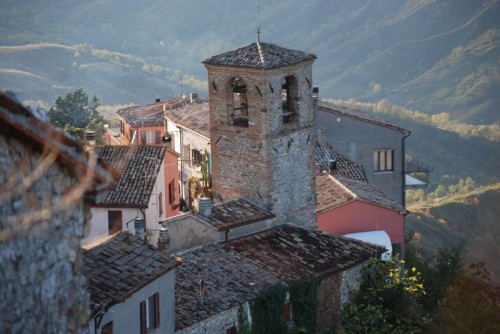 Torriana - il campanile di montebello