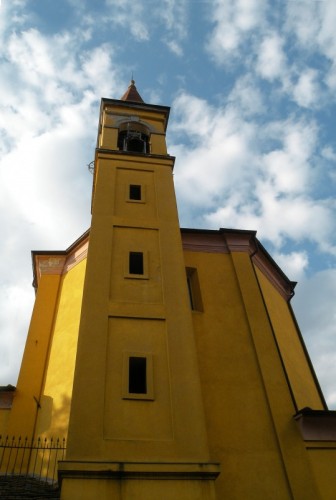 Mandello del Lario - - verso il cielo -