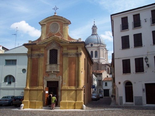 Mantova - Chiesetta a Mantova Mantova - Chiesetta a Mantova