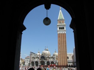 la sfera & la punta - piazza San Marco