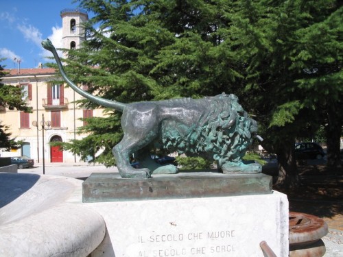 Vinchiaturo - Fontana I quatro leoni particolare