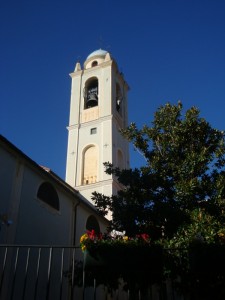 Campanile nel blu