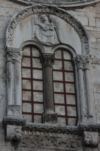 Ruvo di Puglia - Bifora Cattedrale di Ruvo di Puglia Ruvo di Puglia - Bifora Cattedrale di Ruvo di Puglia