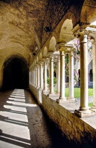 Chiostro abbazia di Valvisciolo