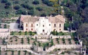 villa caristo e giardini