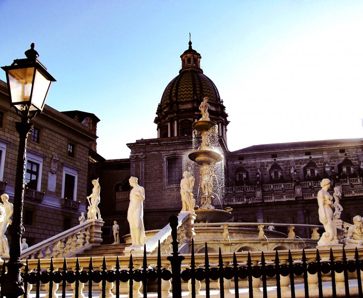 ''Fontana Pretoria e S.Giuseppe dei Teatini'' - Palermo