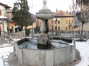 fontana di p.zza matteotti-lanzo intelvi