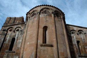 Basilica di S.Antioco di Bisarcio ( abside) -