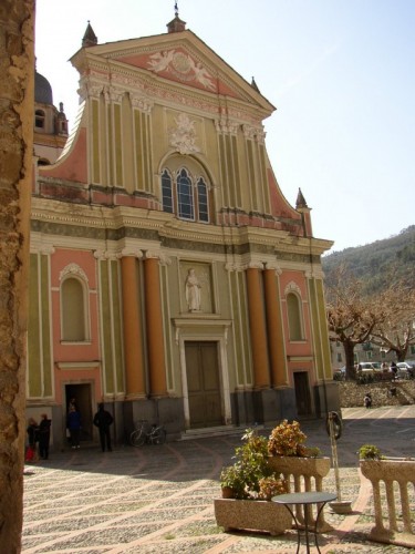 Dolceacqua - chiesa di dolceacqua