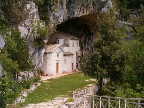 Collepardo - Santuario della Madonna delle Cese
