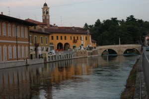 Naviglio e Campanile della Madonna della Neve