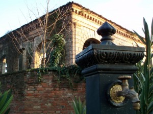 “Fontana e scorcio della Corte Benedettina”